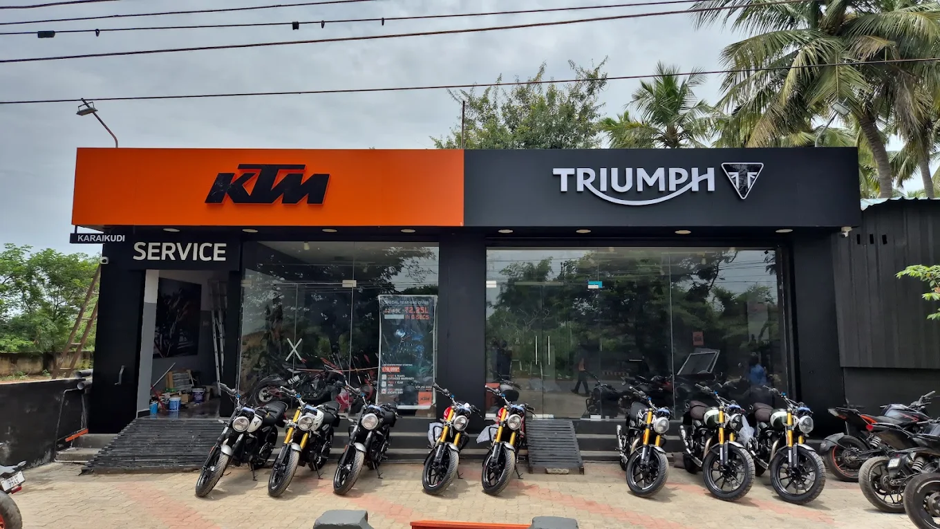 Triumph Karaikudi ( Krishna Autos)